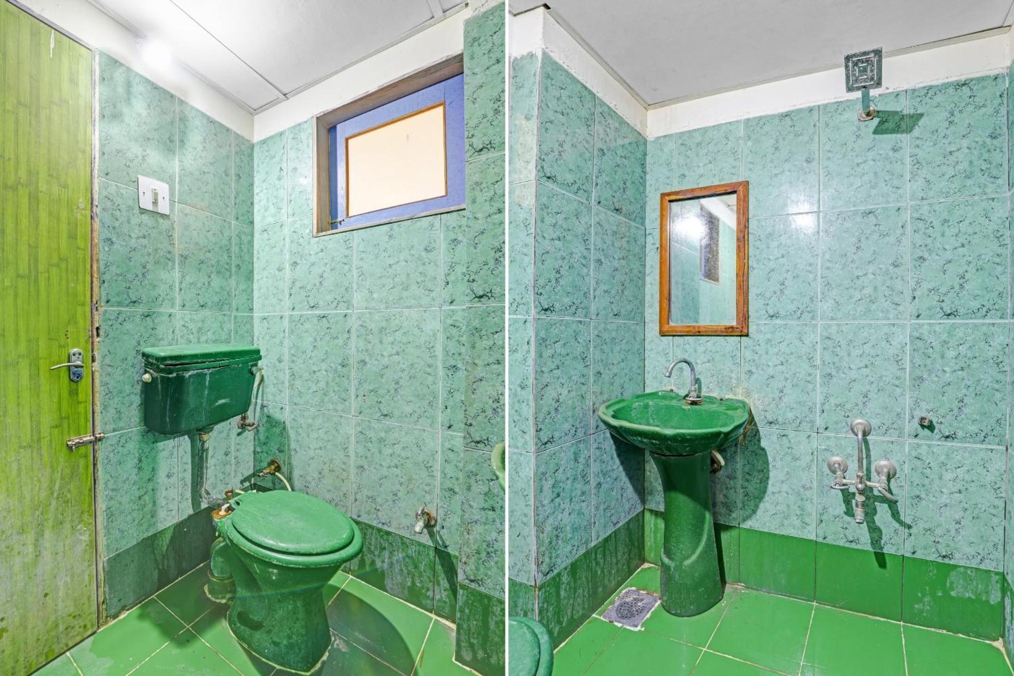 Hotel Velvet Rajkot Extérieur photo